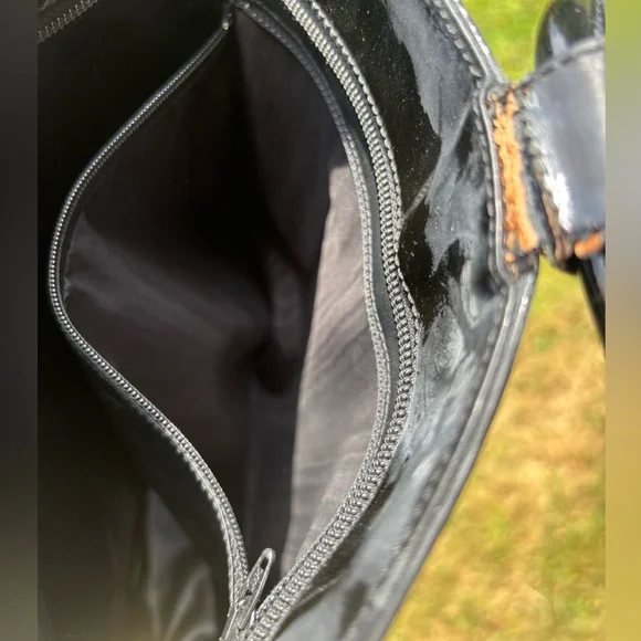 Black Leather Circle-Handle Women’s Bag - Picture 8 of 13